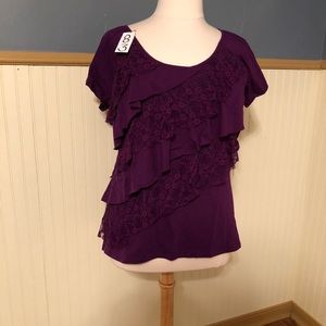Short sleeve tiered top